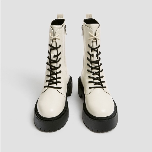 NWT. Pull&Bear White Ankle Boots with Chunky Sole. Size 6. - Picture 2 of 8
